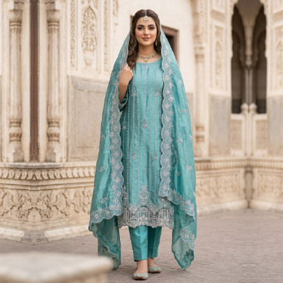 Sheesha Silk Cut Dana 3-Piece Suit – Medium